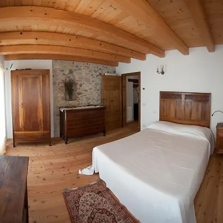 ベッド・アンド・ブレックファスト La Valle Dell'albero *