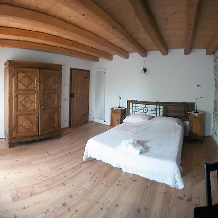 La Valle Dell'albero ベッド・アンド・ブレックファスト *