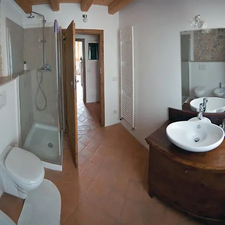 La Valle Dell'albero Bed & Breakfast *